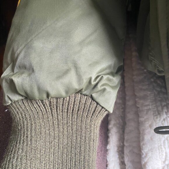 Classic Urban Bomber Echo Red - Picture 4 of 11